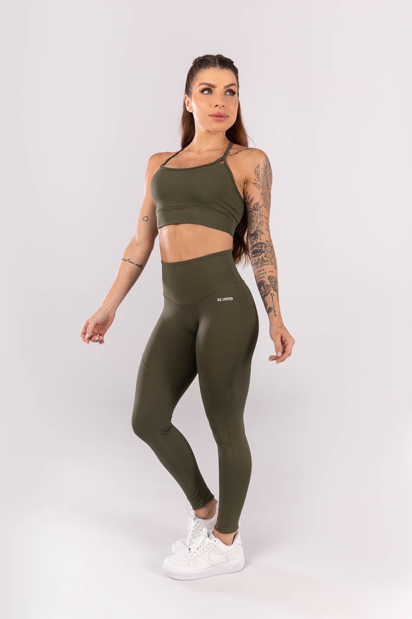 K3957-C_Calca_Legging_com_Cos_Alto_Arredondado_sem_Gancho_Verde_Militar__Ref:_K3957-C