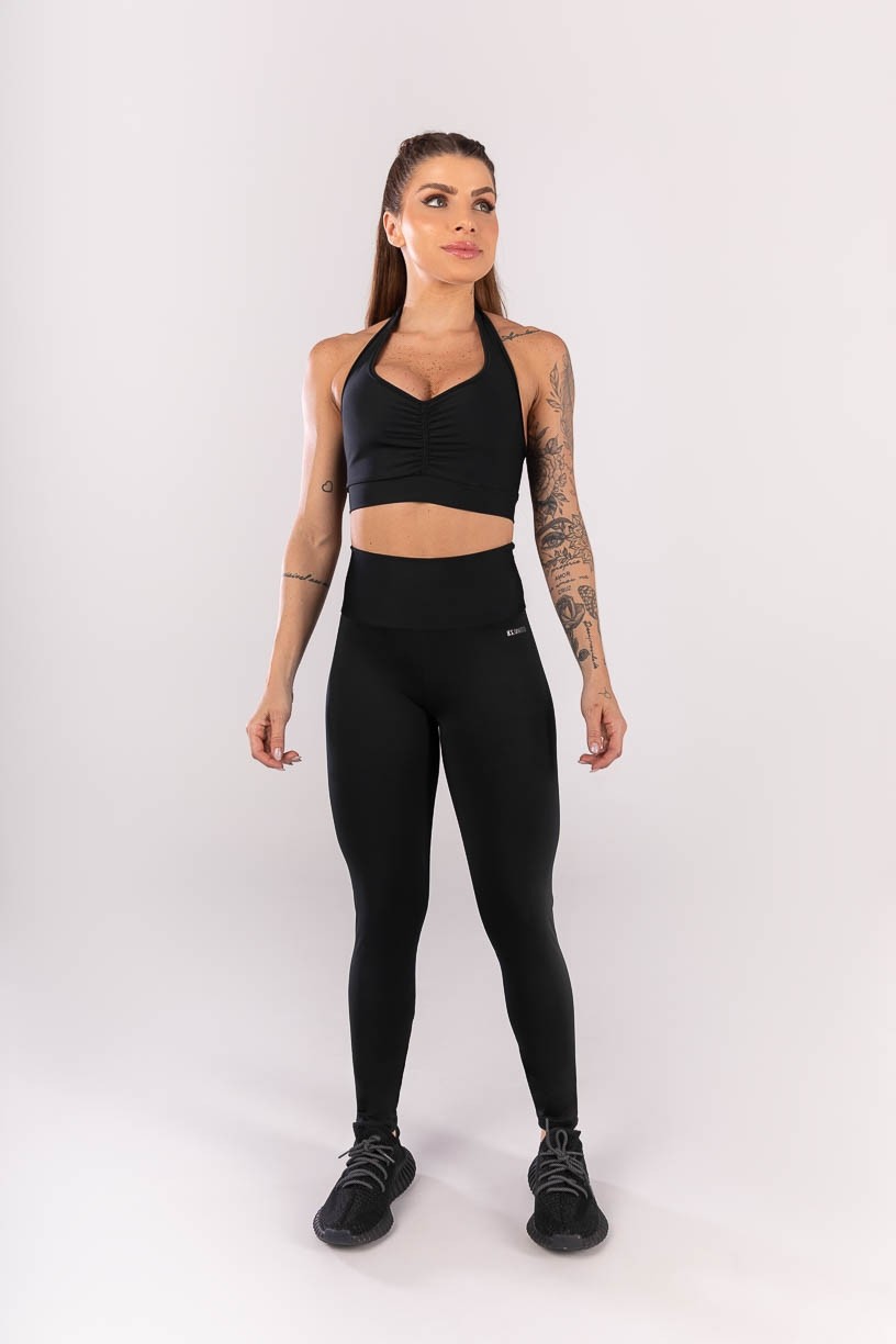 K3983-A_Calca_Legging_com_Levanta_Bumbum_e_Franzido_no_Cos_Preto__Ref:_K3983-A