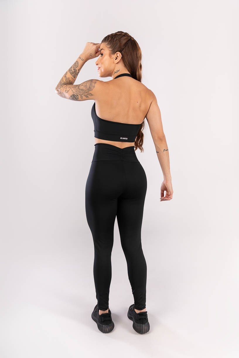 K3983-A_Calca_Legging_com_Levanta_Bumbum_e_Franzido_no_Cos_Preto__Ref:_K3983-A