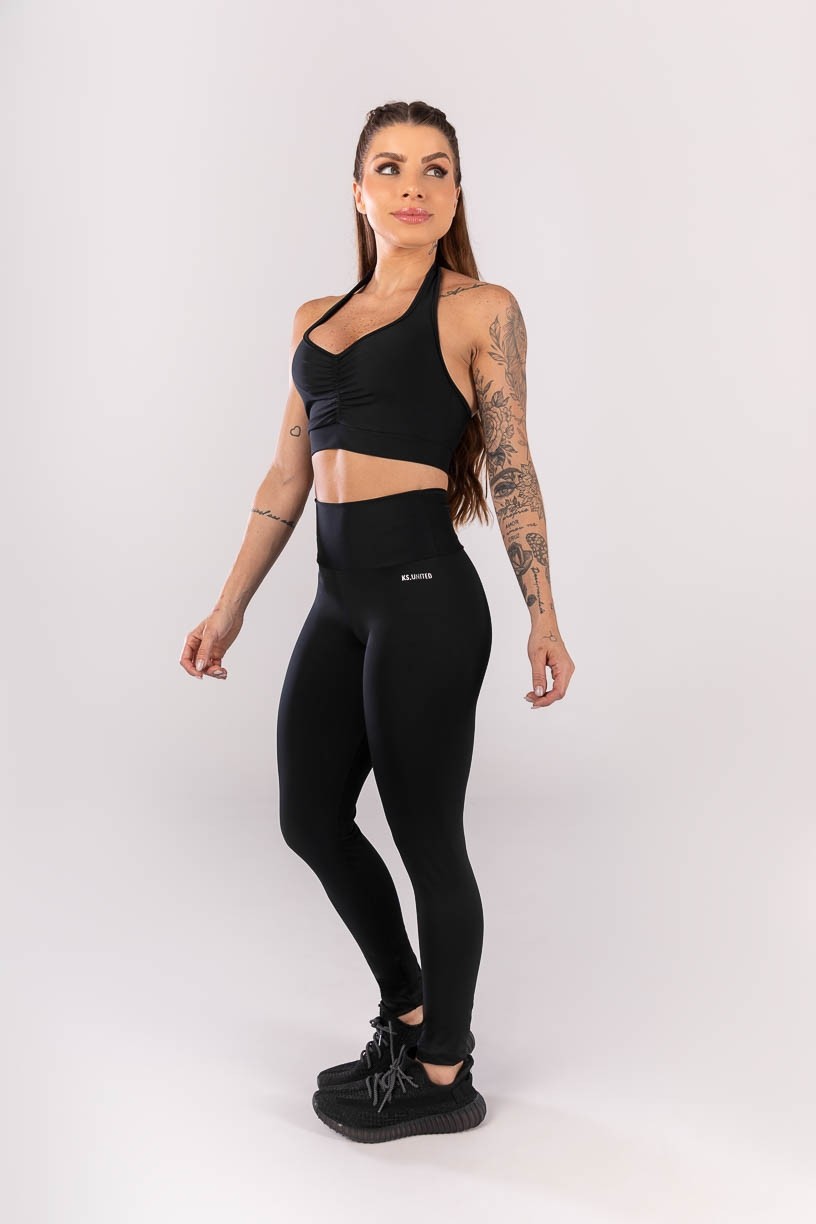 K3983-A_Calca_Legging_com_Levanta_Bumbum_e_Franzido_no_Cos_Preto__Ref:_K3983-A