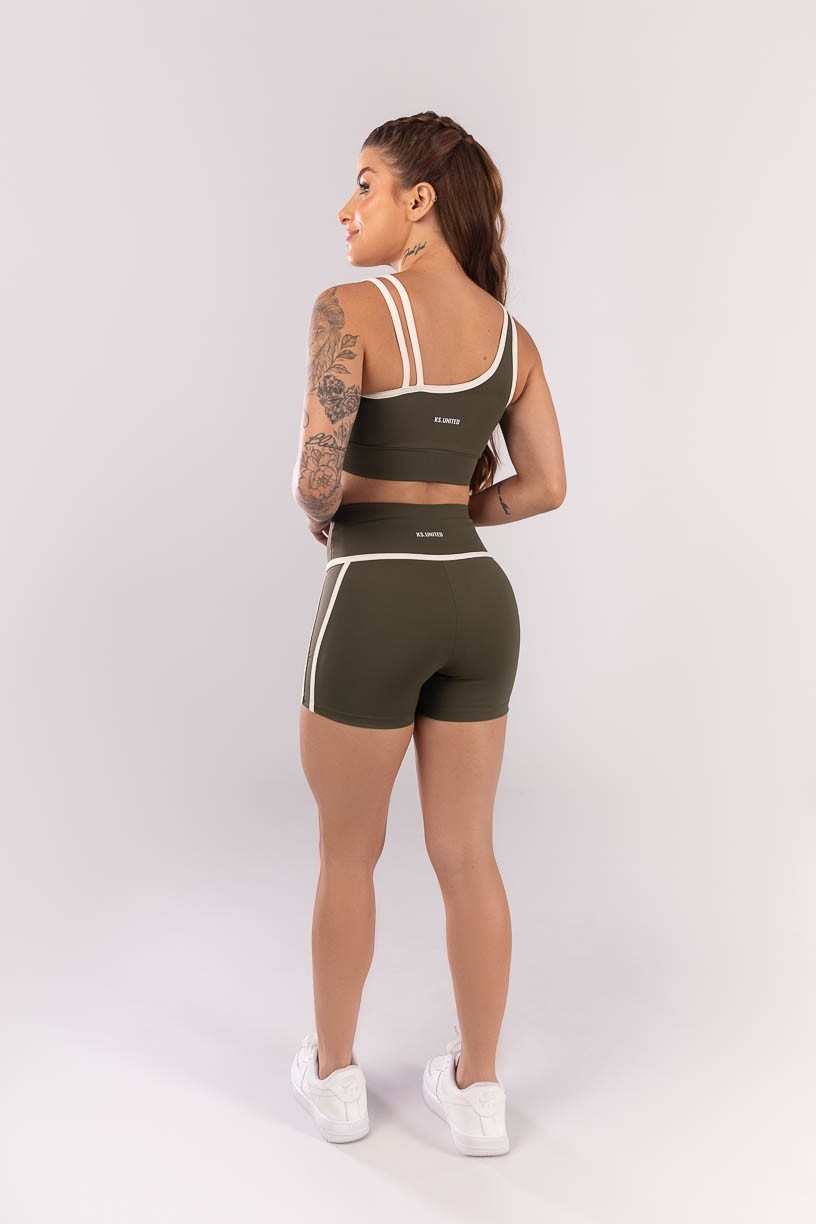 K3967-B_Short_com_Detalhe_em_Vivo_no_Cos_e_nas_Laterais_Verde_Militar__Off-White__Ref:_K3967-B