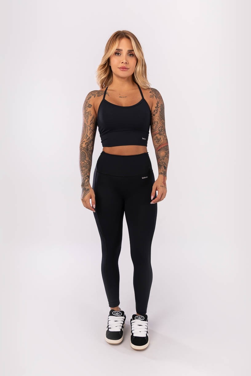 K3992-A_Calca_Legging_com_Recortes_e_Cobertura_Preto__Ref:_K3992-A