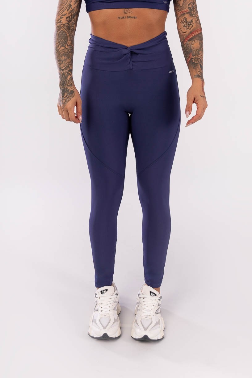 K4001-B_Calca_Legging_com_Cos_Torcido_Azul_Marinho__Ref:_K4001-B