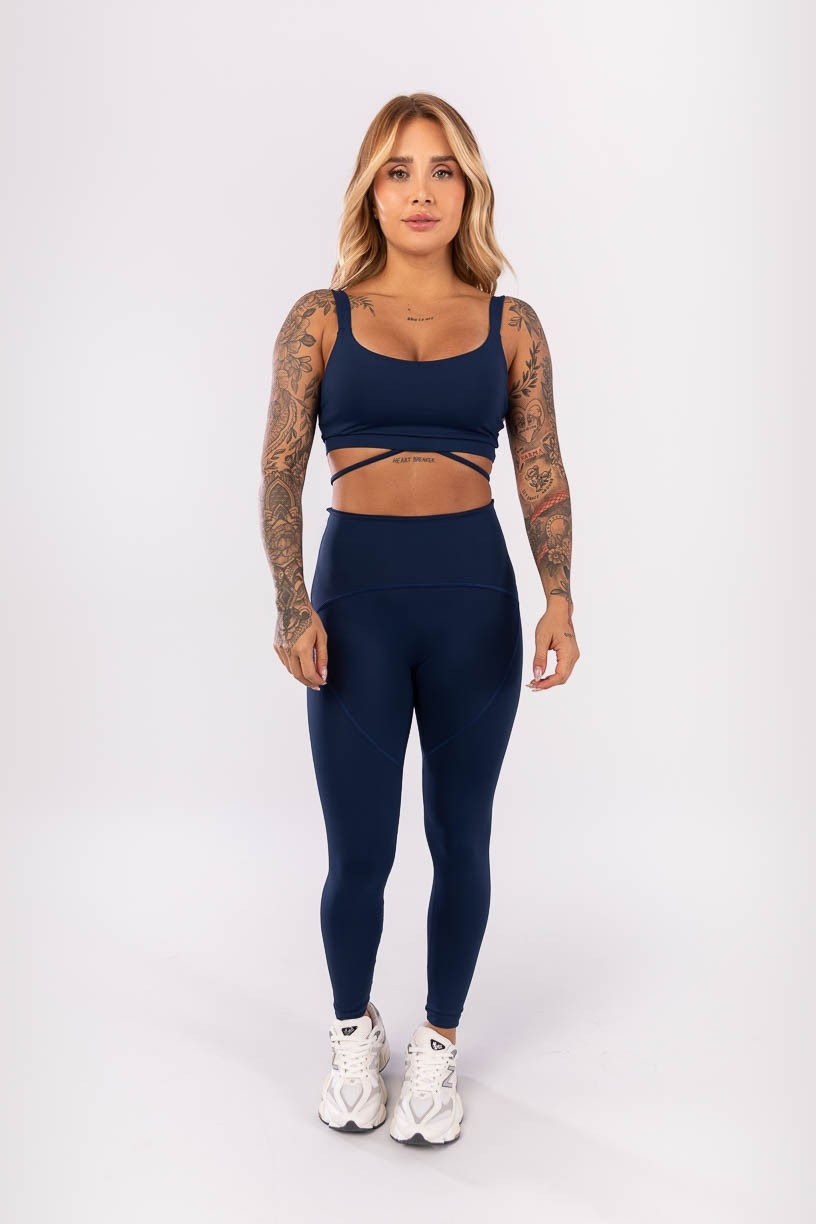 K4132-C_Calca_Legging_sem_Gancho_com_Cos_em_V_Azul_Marinho__Ref:_K4132-C