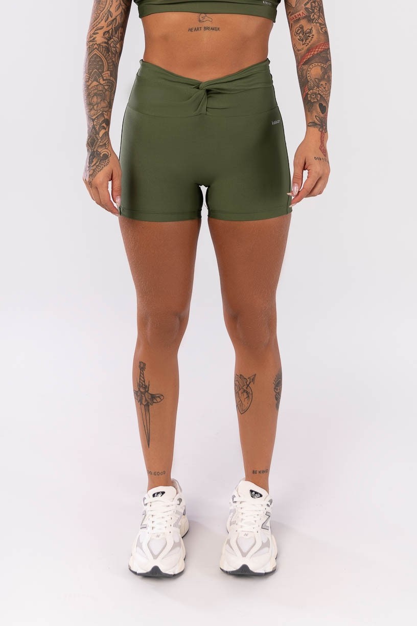 K4002-C_Short_com_Cos_Torcido_Verde_Militar__Ref:_K4002-C