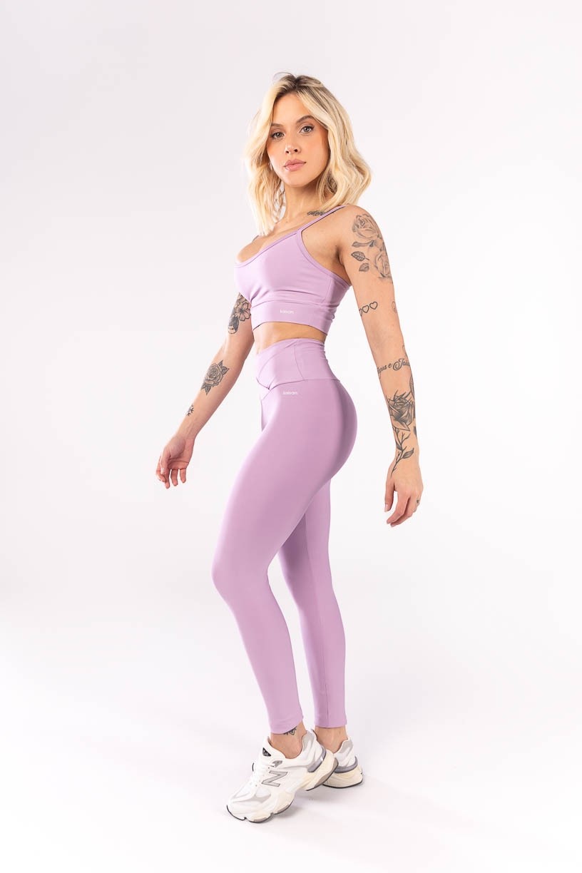 K4030-B_Calca_Legging_com_Sobreposicao_no_Cos_Lilas__Ref:_K4030-B