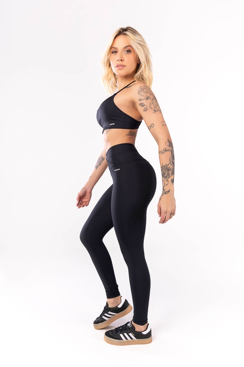 K4042-A_Calca_Legging_com_Cos_Transpassado_Frente_e_Costas_Preto__Ref:_K4042-A