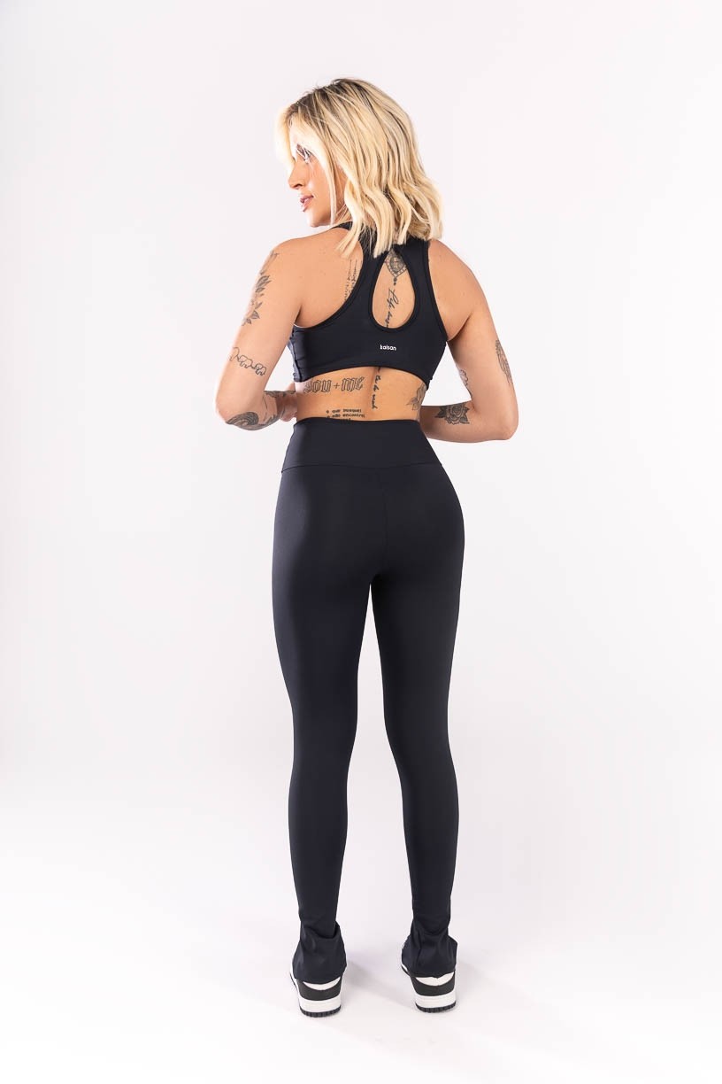 K4050-A_Calca_Legging_com_Abertura_na_Barra_Preto__Ref:_K4050-A