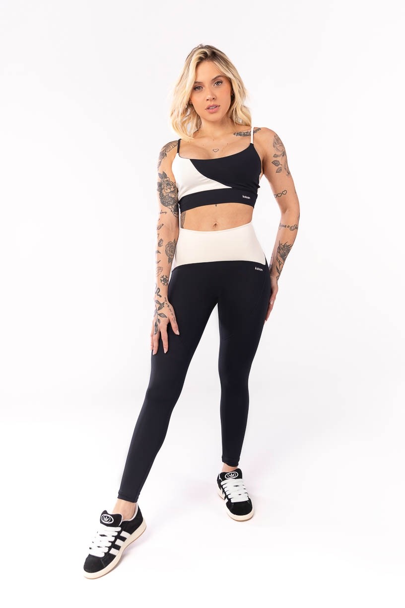 K4056-A_Calca_Legging_Bicolor_sem_Gancho_Preto__Off_White__Ref:_K4056-A