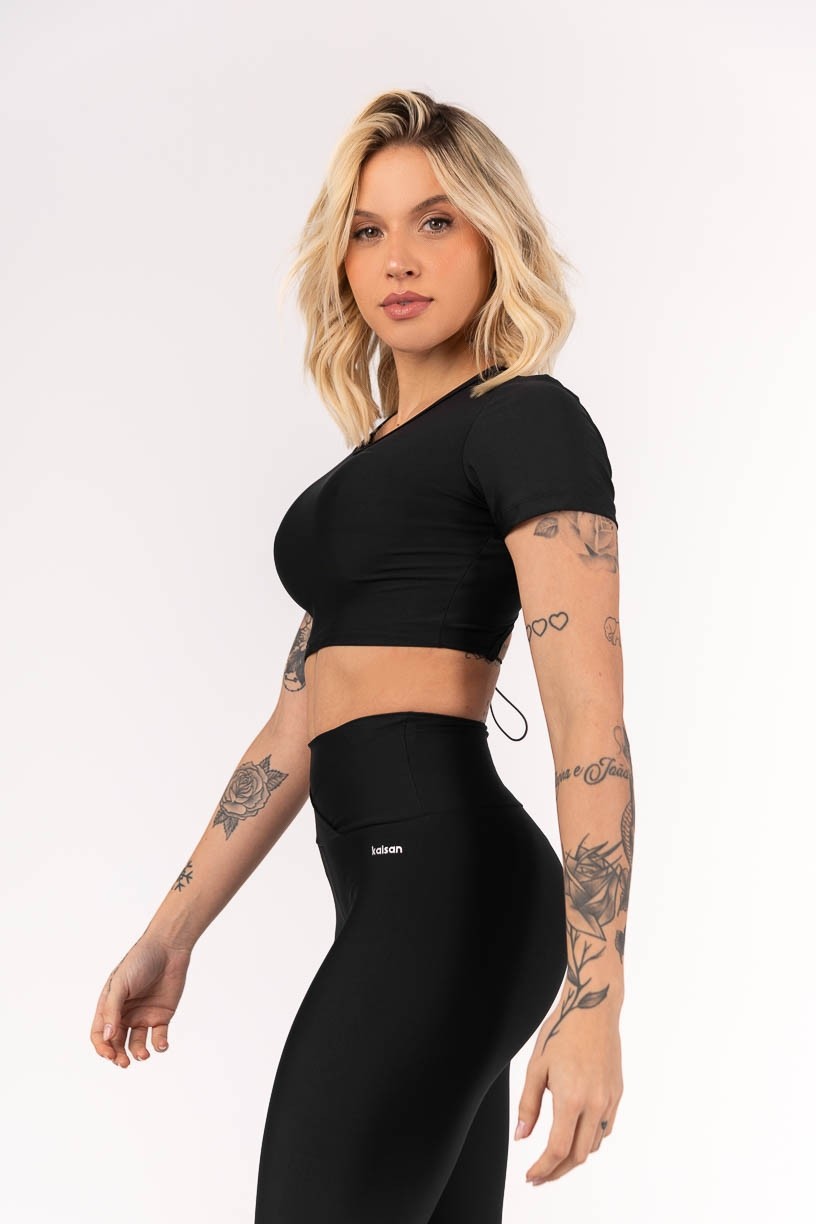 K4073-A_Cropped_com_Abertura_nas_Costas_e_Regulagem_Preto__Ref:_K4073-A