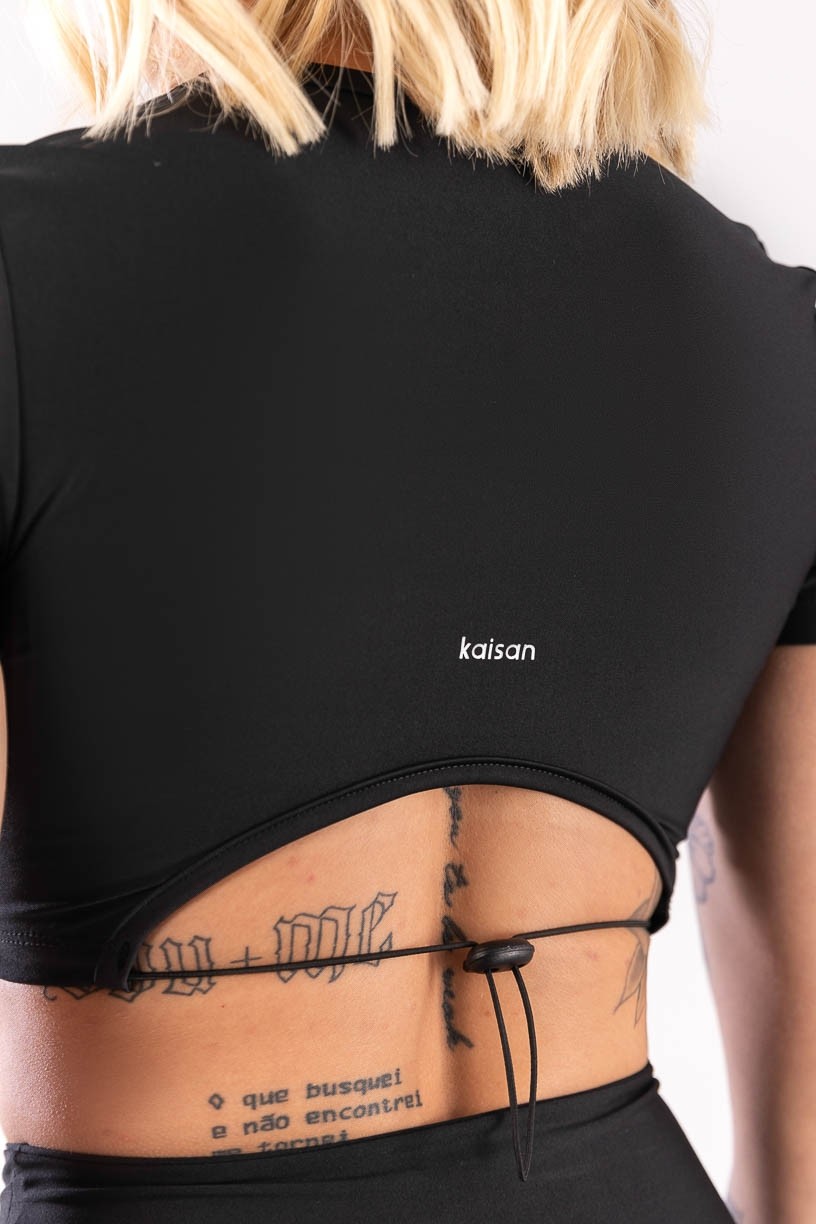 K4073-A_Cropped_com_Abertura_nas_Costas_e_Regulagem_Preto__Ref:_K4073-A