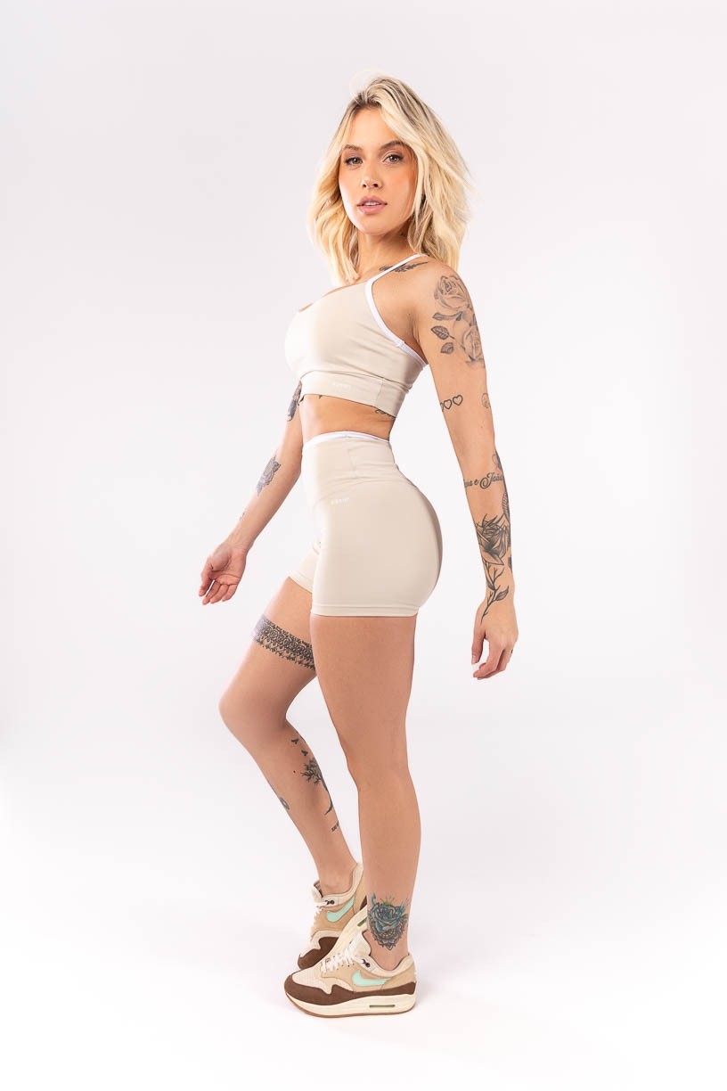 K4048-A_Short_com_Vira_Bege__Branco__Ref:_K4048-A