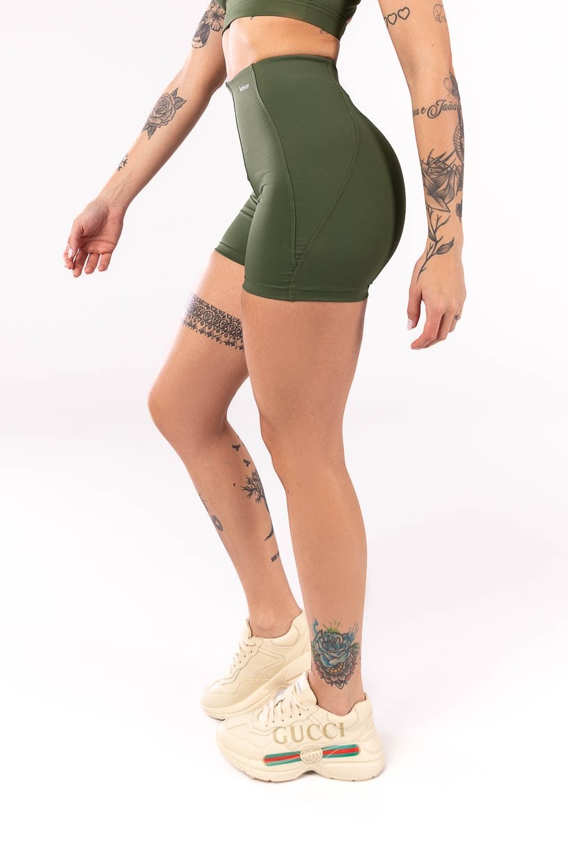 K4063-A_Short_sem_Cos_Aparente_Verde_Militar__Ref:_K4063-A