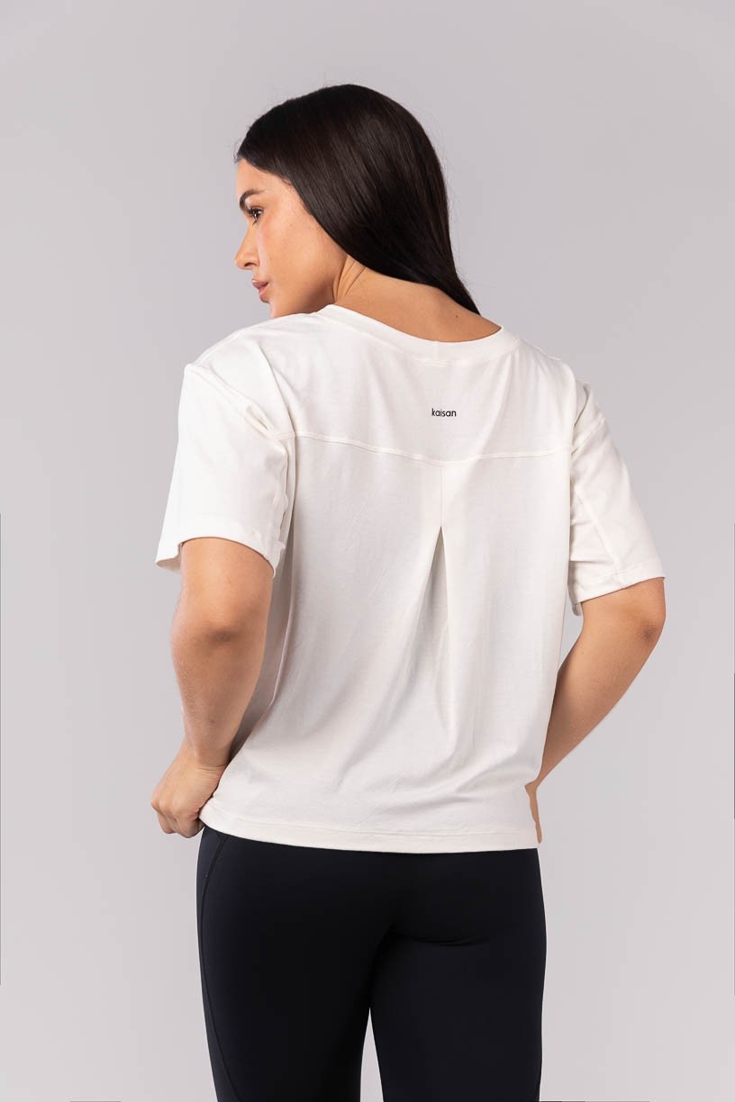 K4129-B_Blusa_Ampla_com_Prega_nas_Costas_Off-White__Ref:_K4129-B