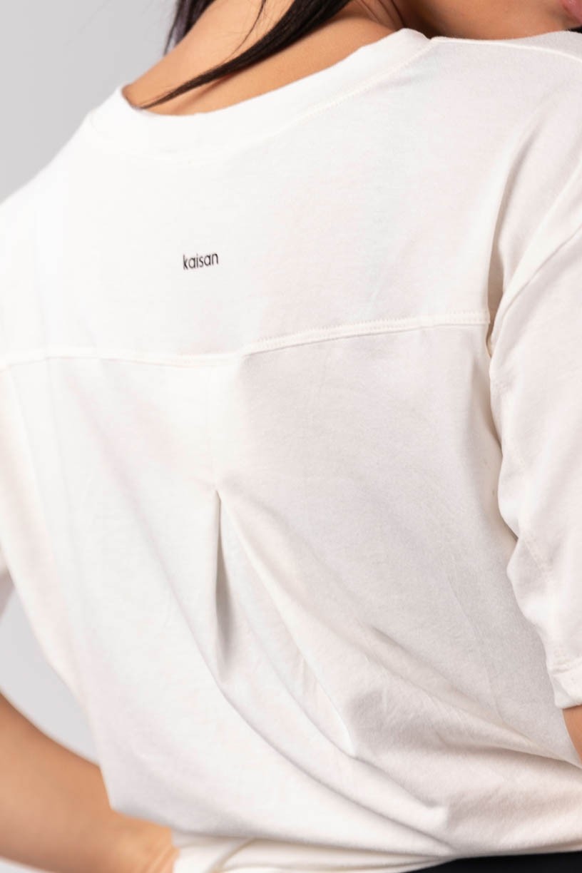 K4129-B_Blusa_Ampla_com_Prega_nas_Costas_Off-White__Ref:_K4129-B