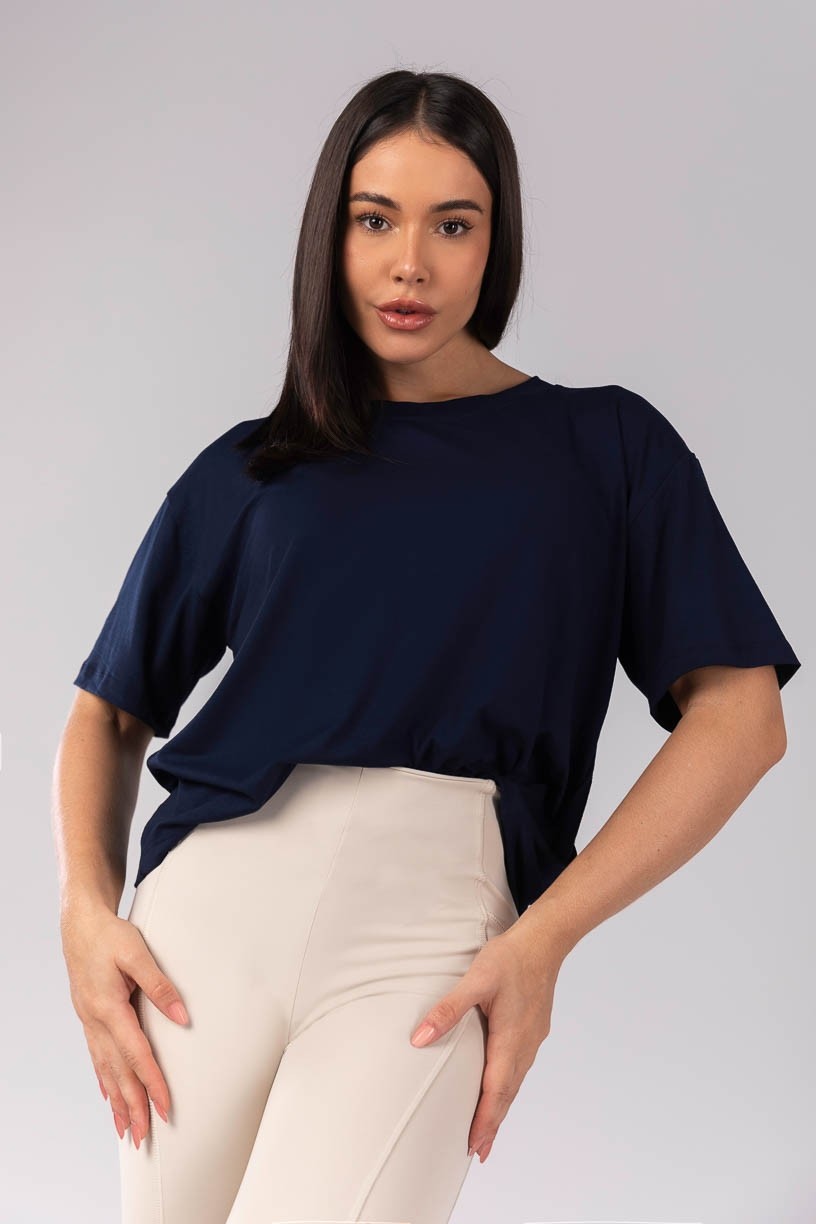 K4129-C_Blusa_Ampla_com_Prega_nas_Costas_Azul_Marinho__Ref:_K4129-C