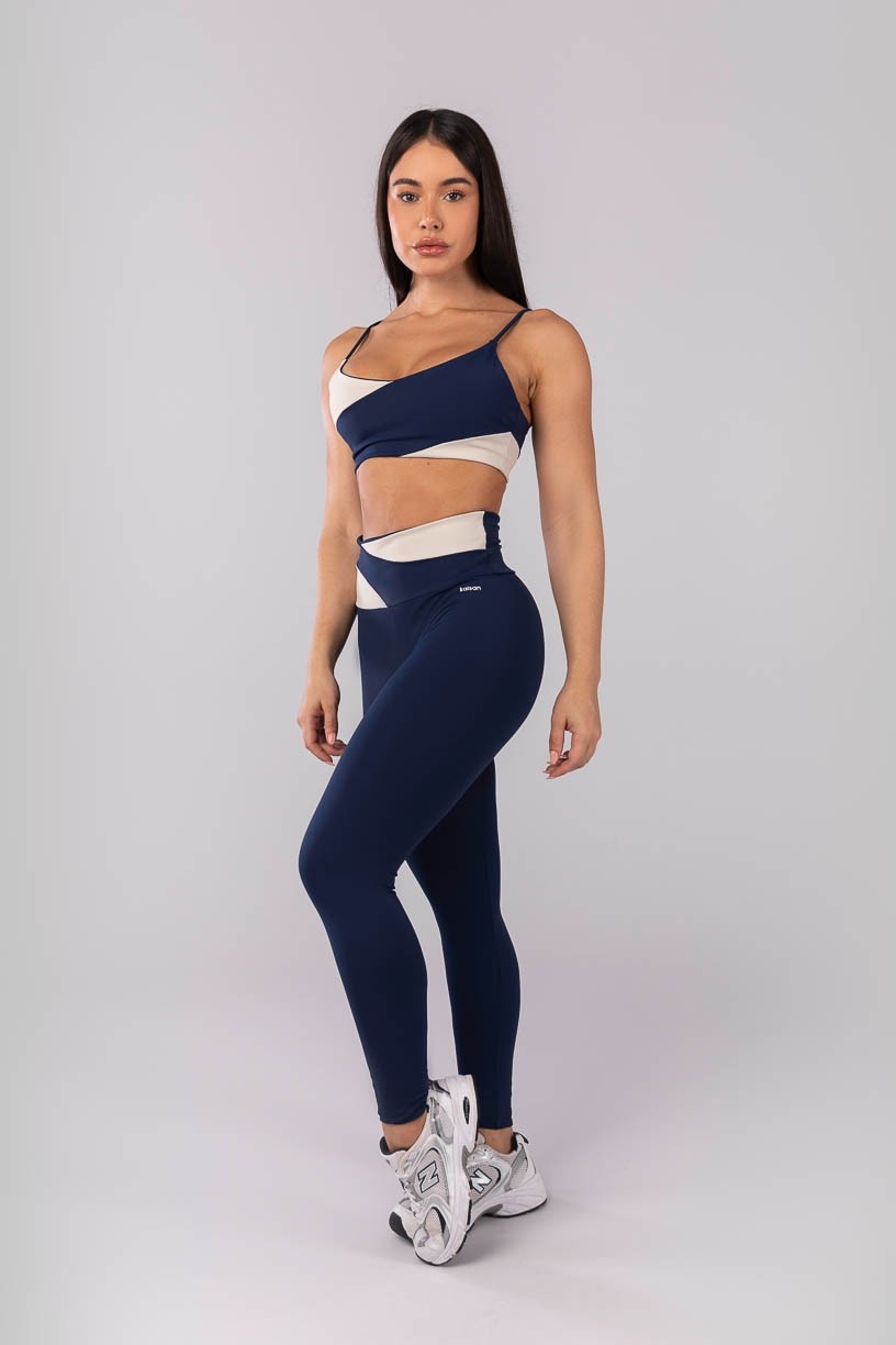K4111-A_Calca_Legging_com_Recortes_no_Cos_Azul_Marinho__Bege__Ref:_K4111-A
