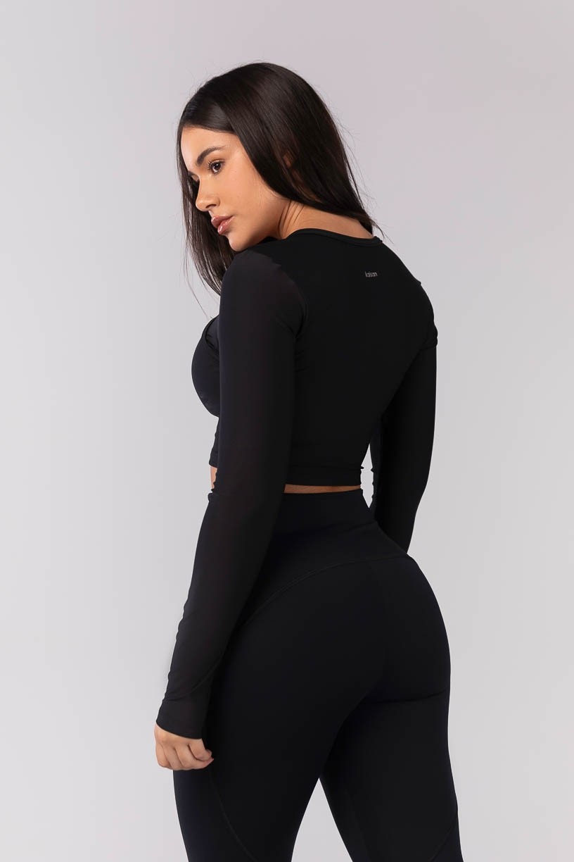 K4130-A_Cropped_Manga_Longa_com_Abertura_e_Decote_Preto__Ref:_K4130-A