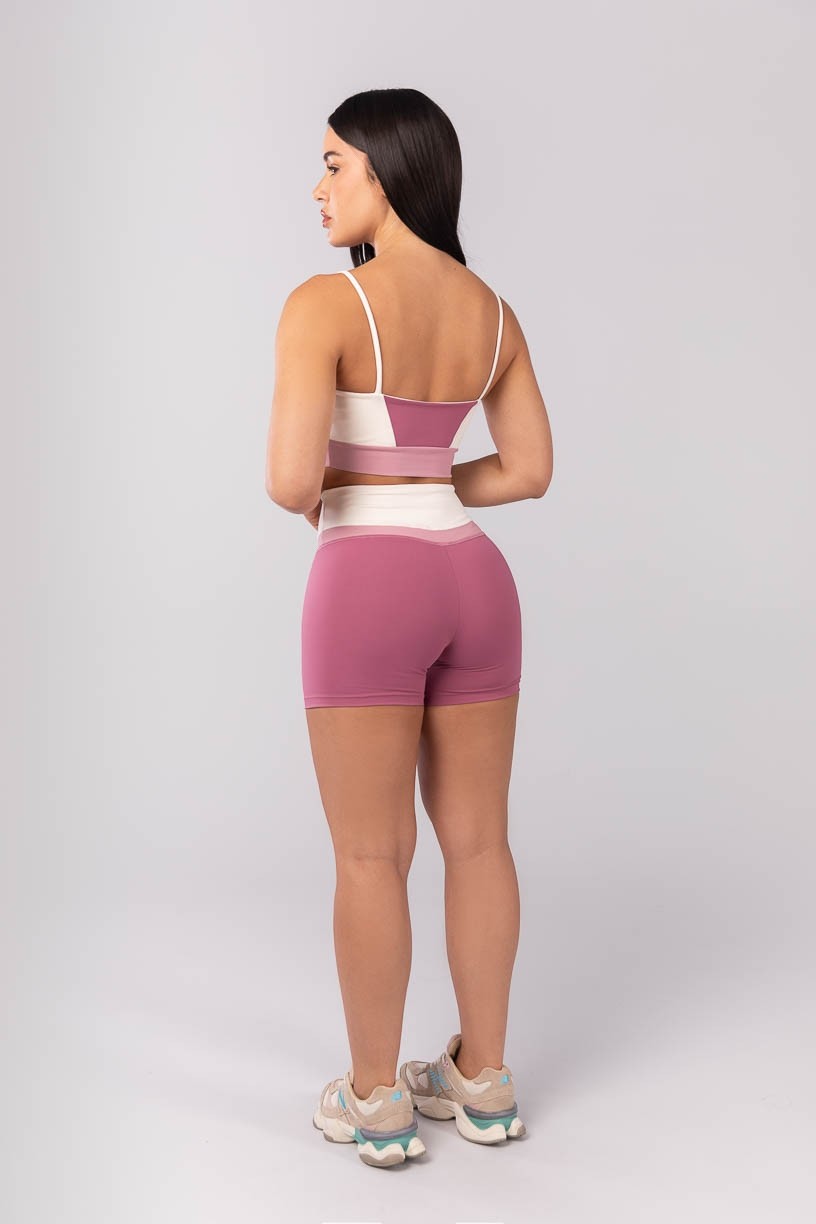 K4109-B_Short_Tricolor_com_Cos_Arredondado_Rose__Rosa_Claro__Off-White__Ref:_K4109-B