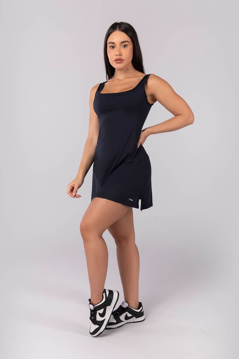 K4064-A_Vestido_Beach_Tennis_com_Fenda_Preto__Ref:_K4064-A