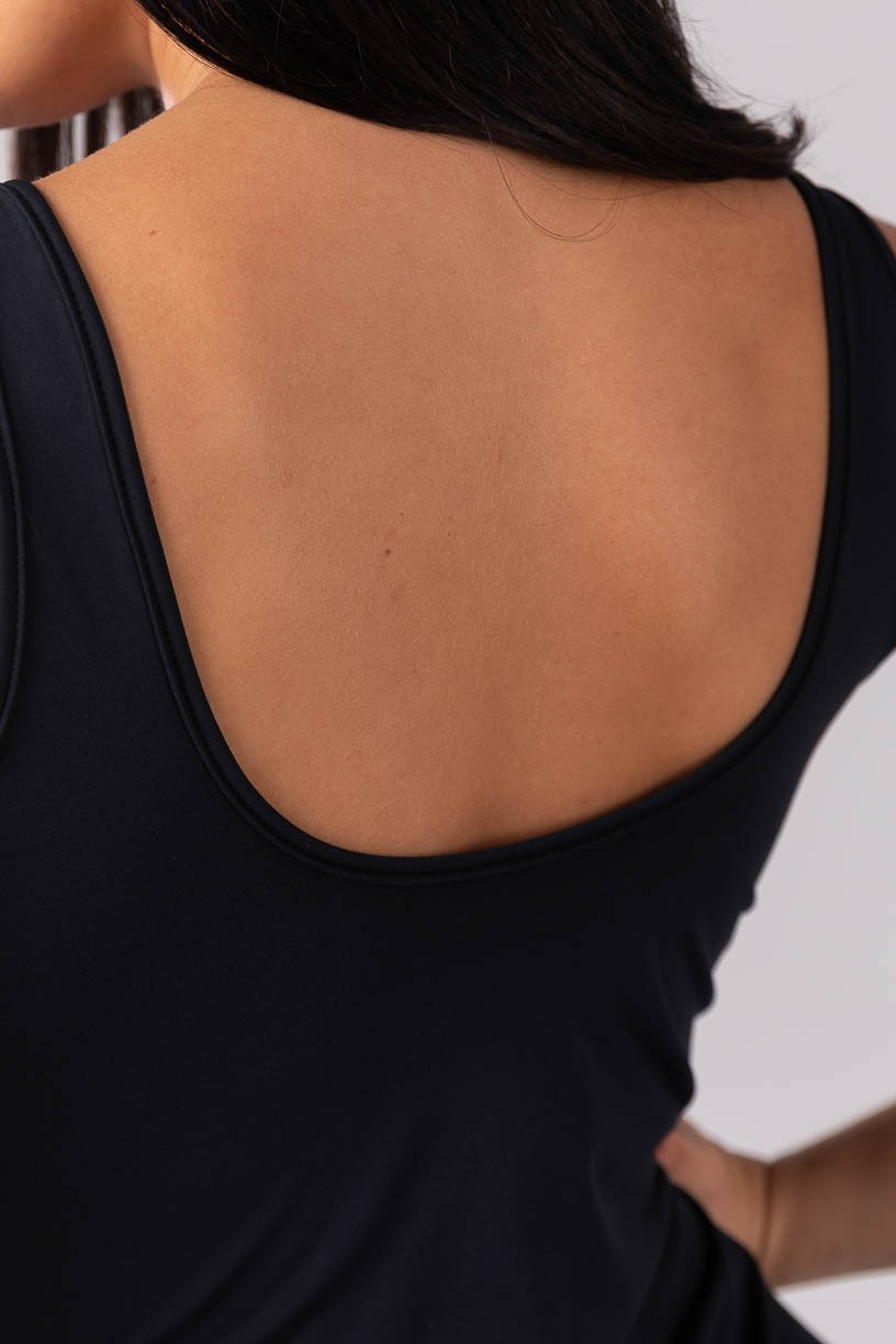 K4064-A_Vestido_Beach_Tennis_com_Fenda_Preto__Ref:_K4064-A