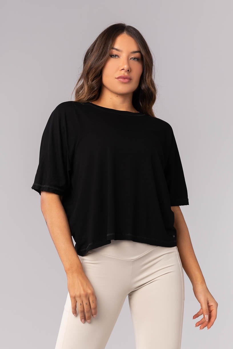 K4166-A_Blusa_Ampla_com_Cobertura_Preto__Ref:_K4166-A