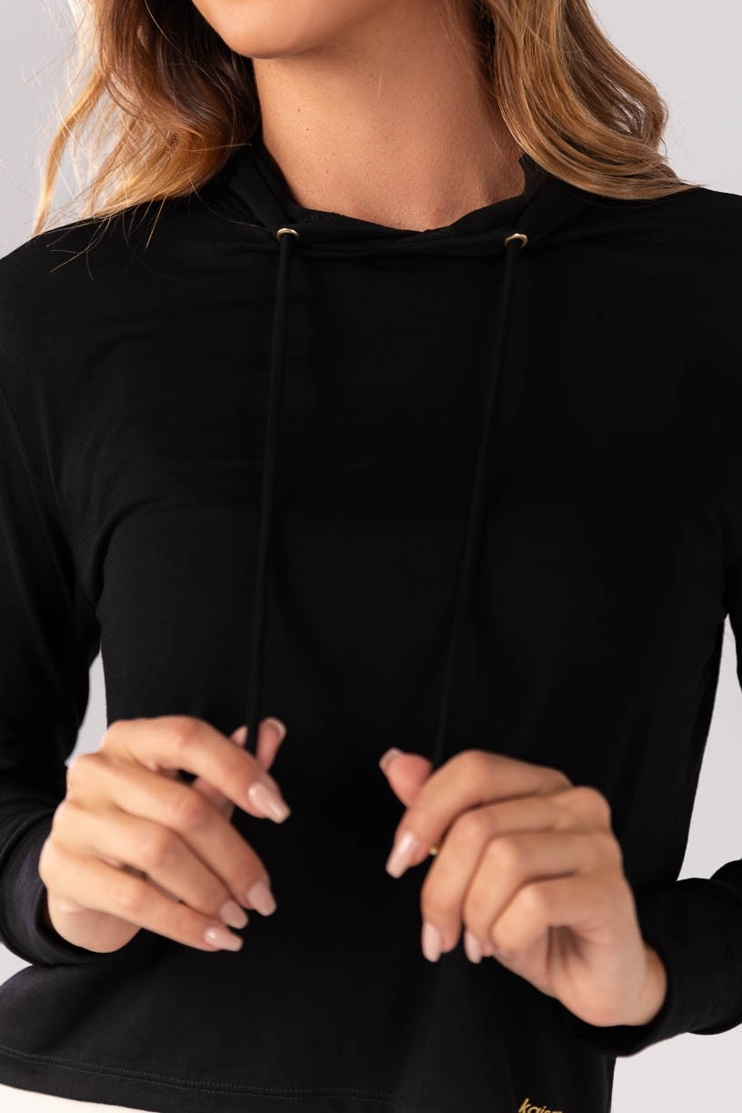 K4197-C_Blusa_de_Manga_Longa_com_Capuz_Preto__Ref:_K4197-C