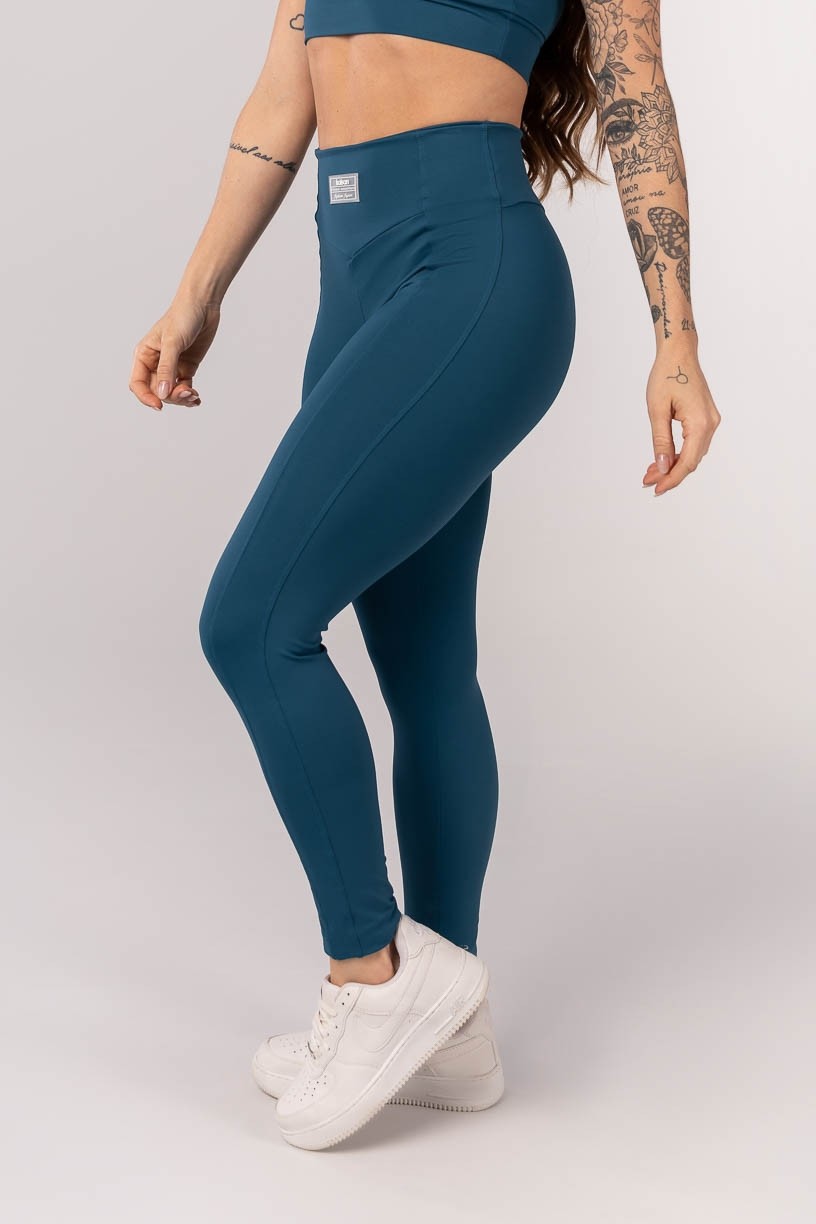 K4200-D_Calca_Legging_com_Cos_em_V_e_Recortes_Azul_Petroleo__Ref:_K4200-D