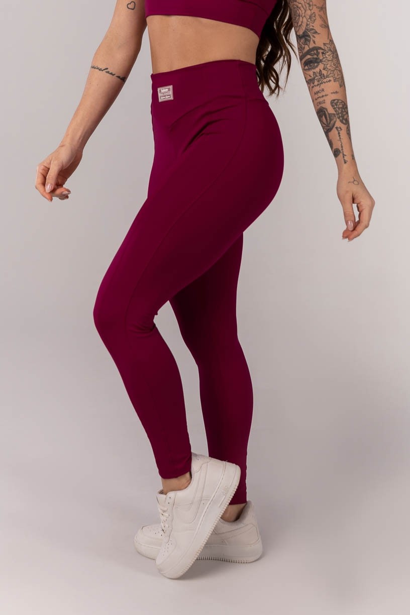 K4200-E_Calca_Legging_com_Cos_em_V_e_Recortes_Acai__Ref:_K4200-E