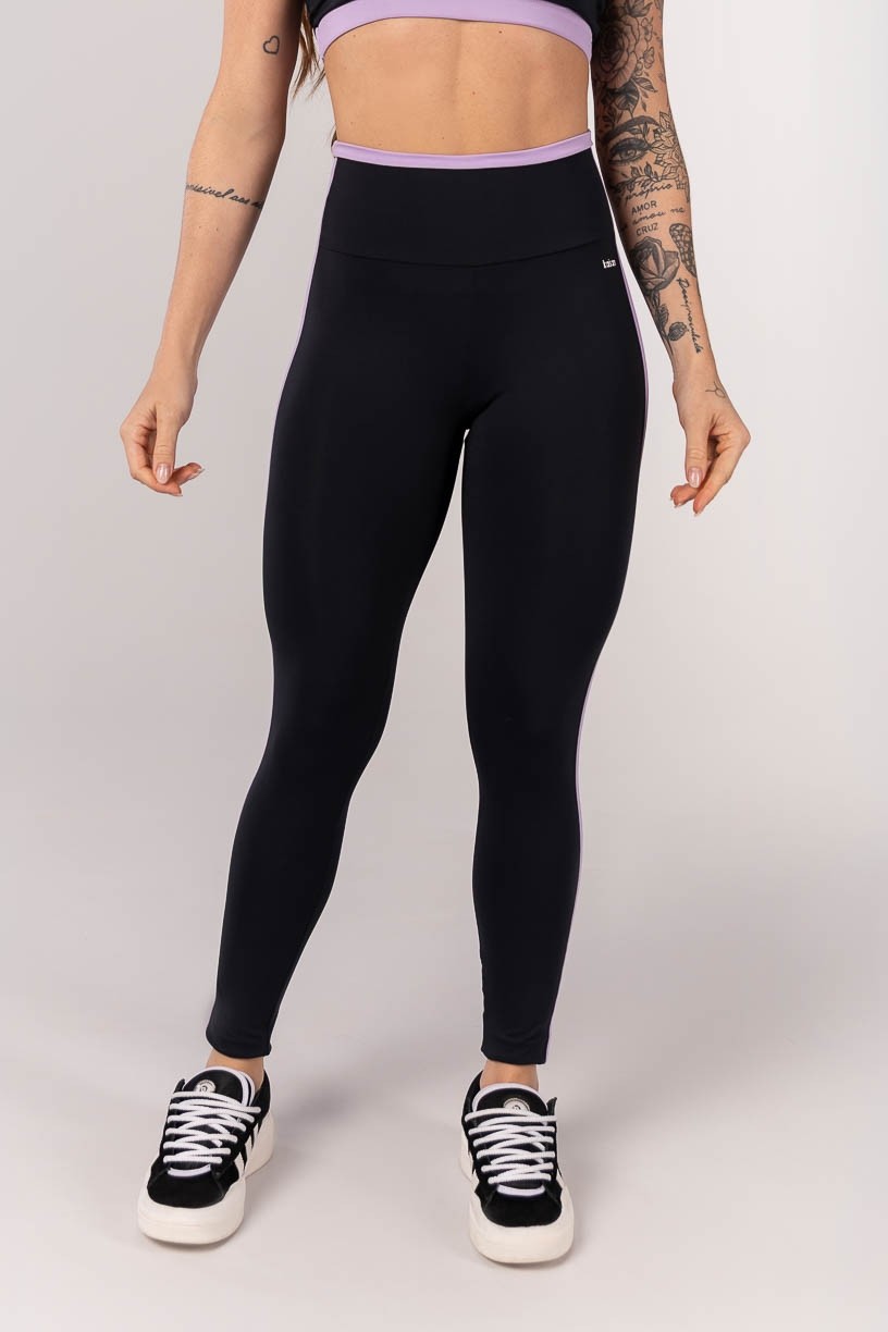 K4233-A_Calca_Legging_com_Vira_no_Cos_e_Chapado_Lateral_Preto__Lilas__Ref:_K4233-A