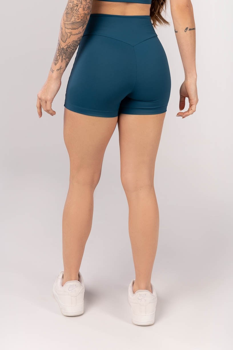K4201-D_Short_com_Cos_em_V_e_Recortes_Azul_Petroleo__Ref:_K4201-D