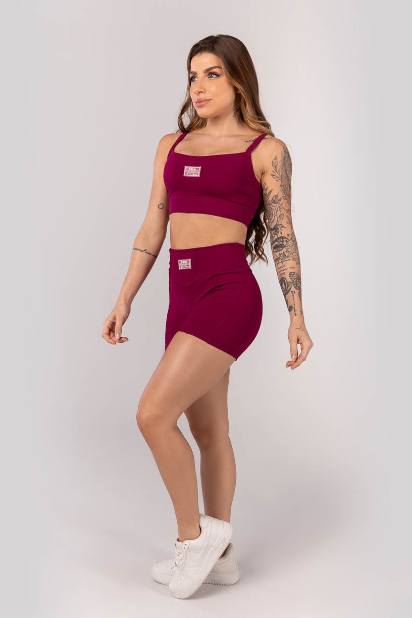 K4201-E_Short_com_Cos_em_V_e_Recortes_Acai__Ref:_K4201-E