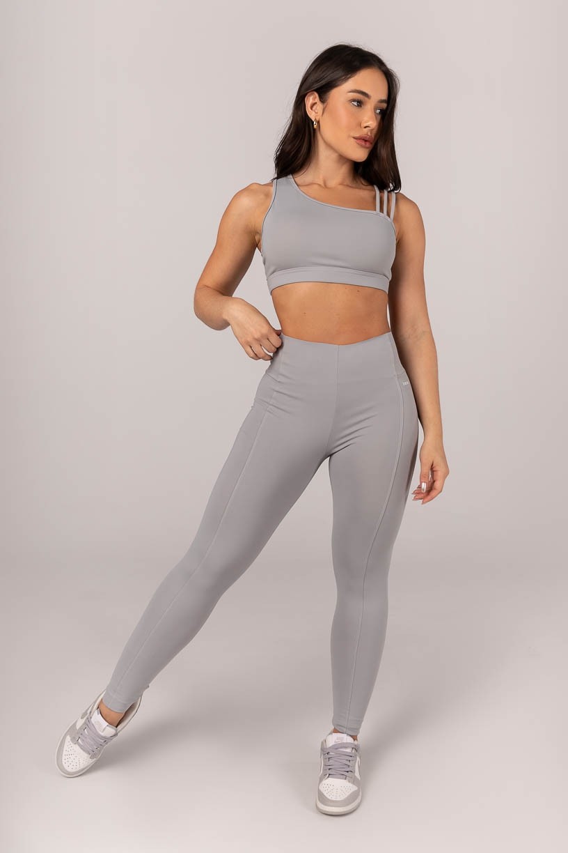 K4303-A_Calca_Legging_com_Recortes_Cinza__Ref:_K4303-A