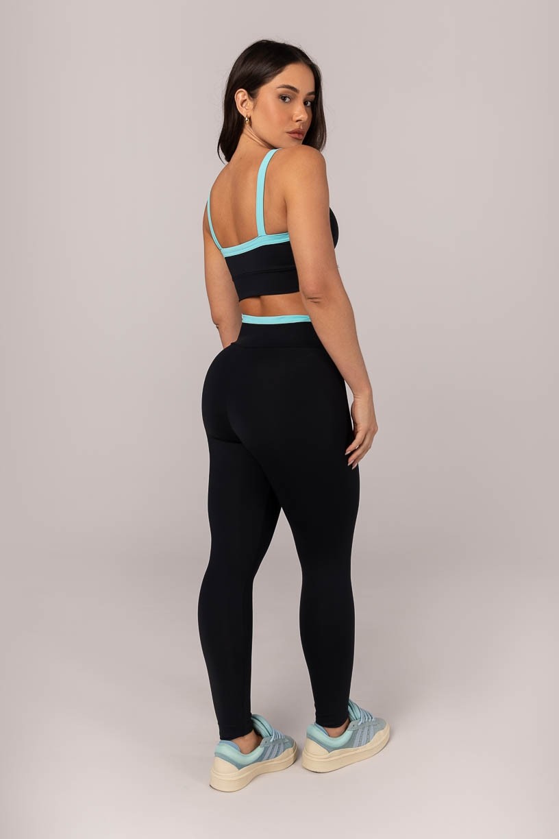 K4312-A_Calca_Legging_com_Cos_em_V_e_Vira_Preto__Azul_Turquesa__Ref:_K4312-A