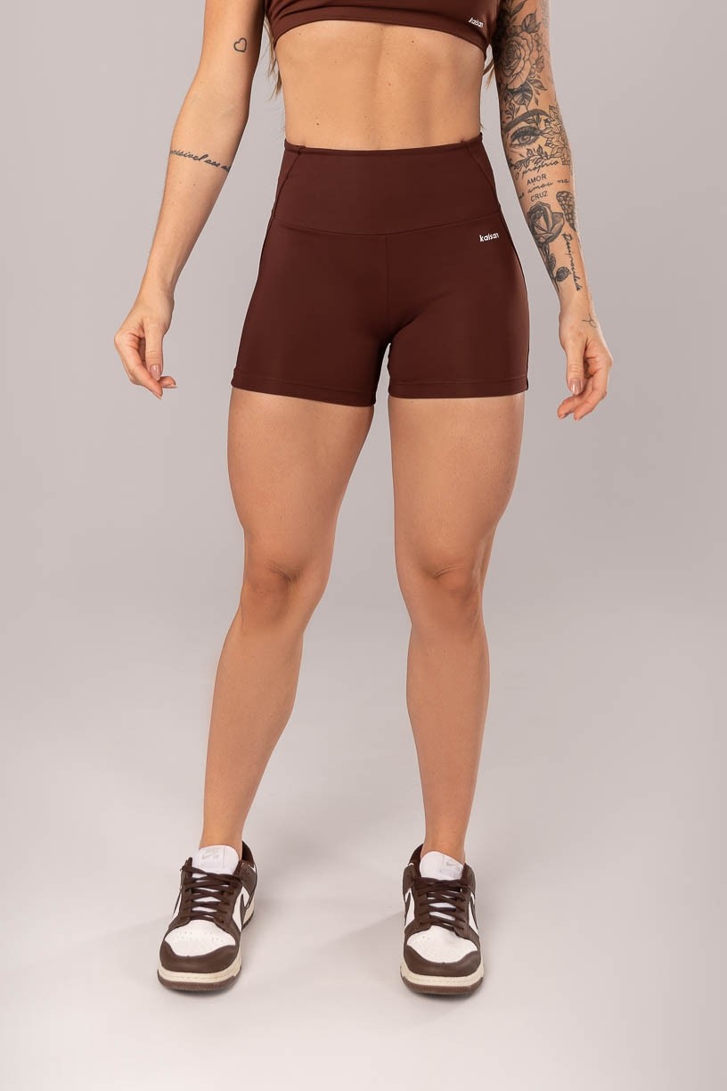 K4082-D_Short_com_Cos_em_V_e_Recortes_Marrom__Ref:_K4082-D