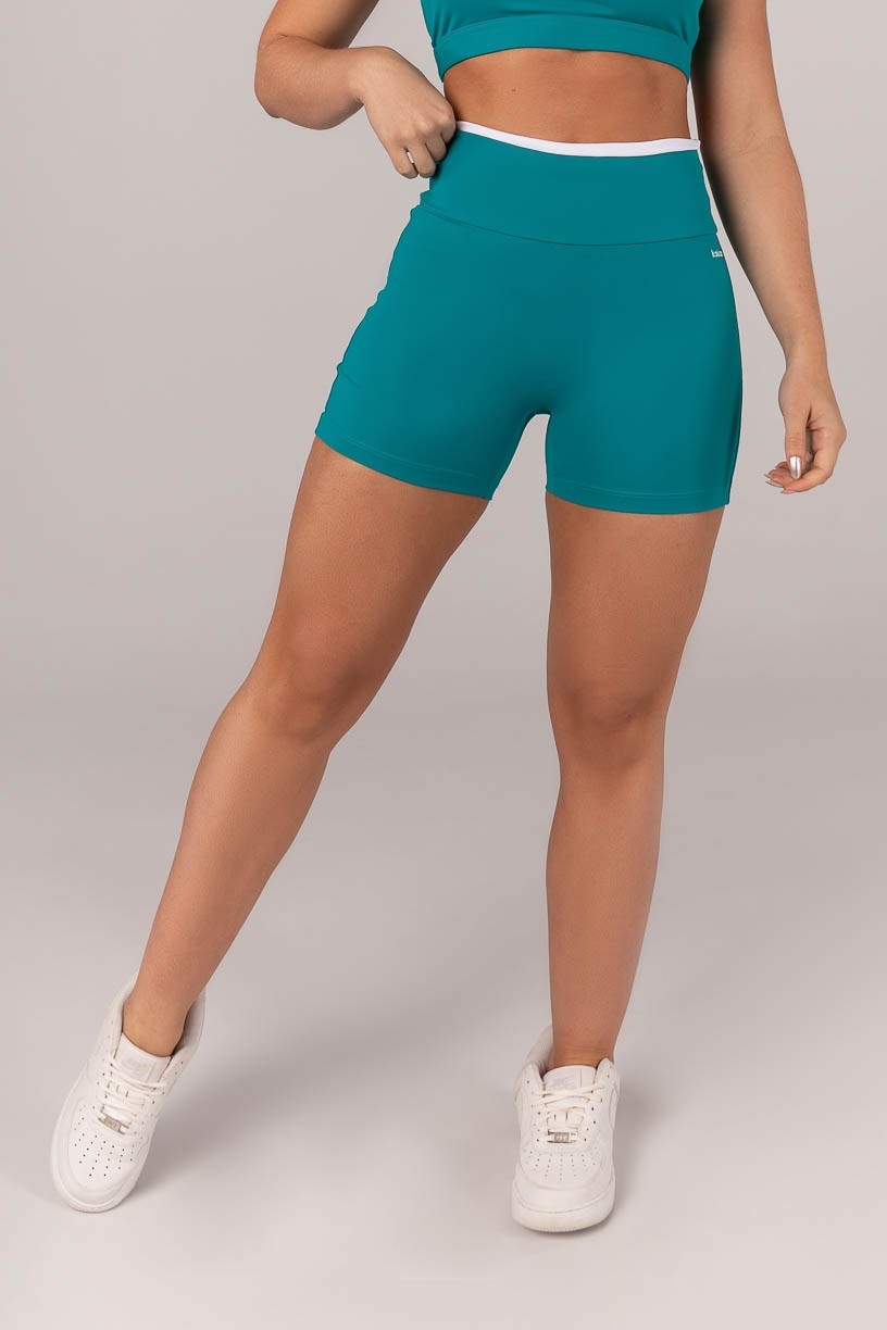 K4300-B_Short_sem_Gancho_com_Vira_Jade__Branco__Ref:_K4300-B