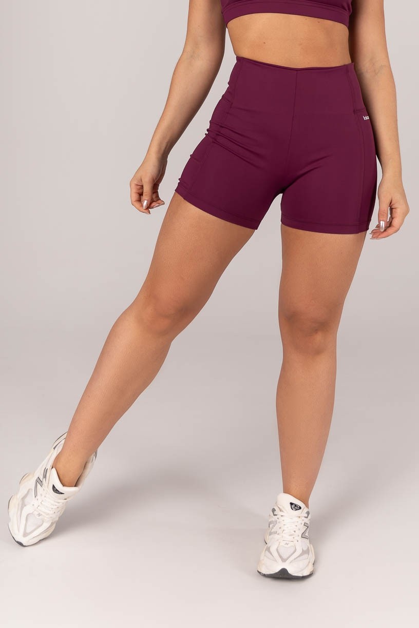 K4304-C_Short_com_Recortes_Uva__Ref:_K4304-C
