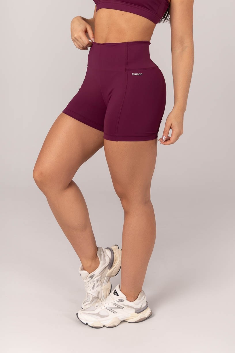 K4304-C_Short_com_Recortes_Uva__Ref:_K4304-C