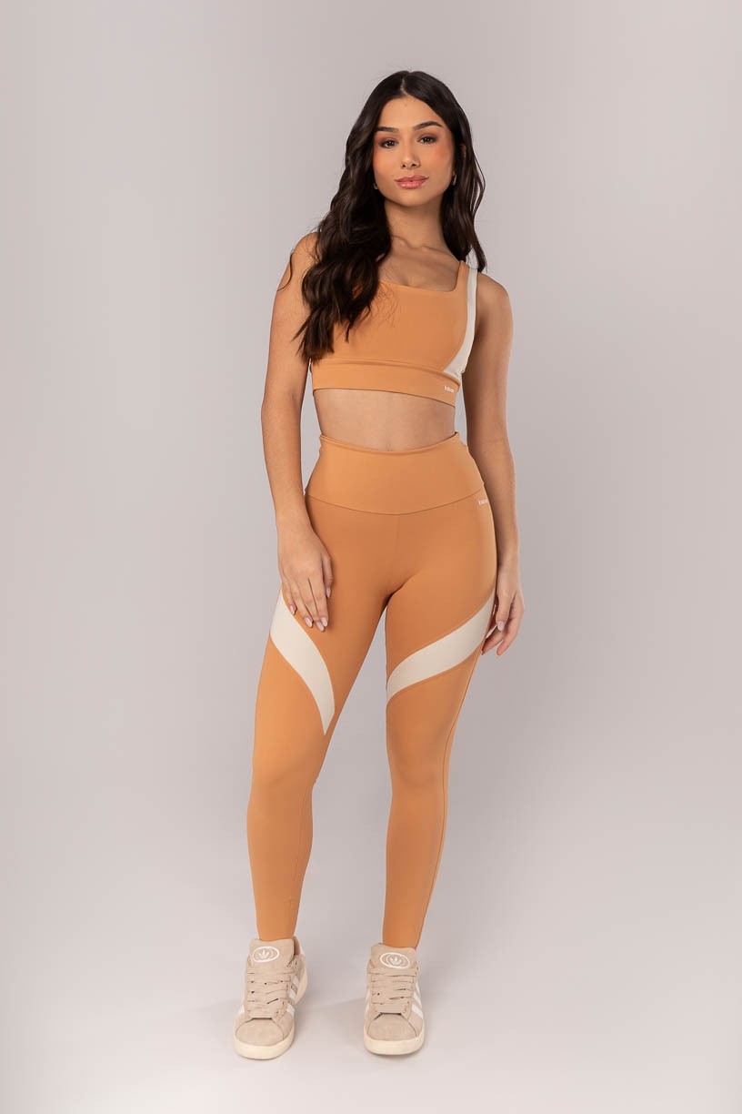 K4011-D_Calca_Legging_Bicolor_com_Recortes_Caramelo__Bege__Ref:_K4011-D
