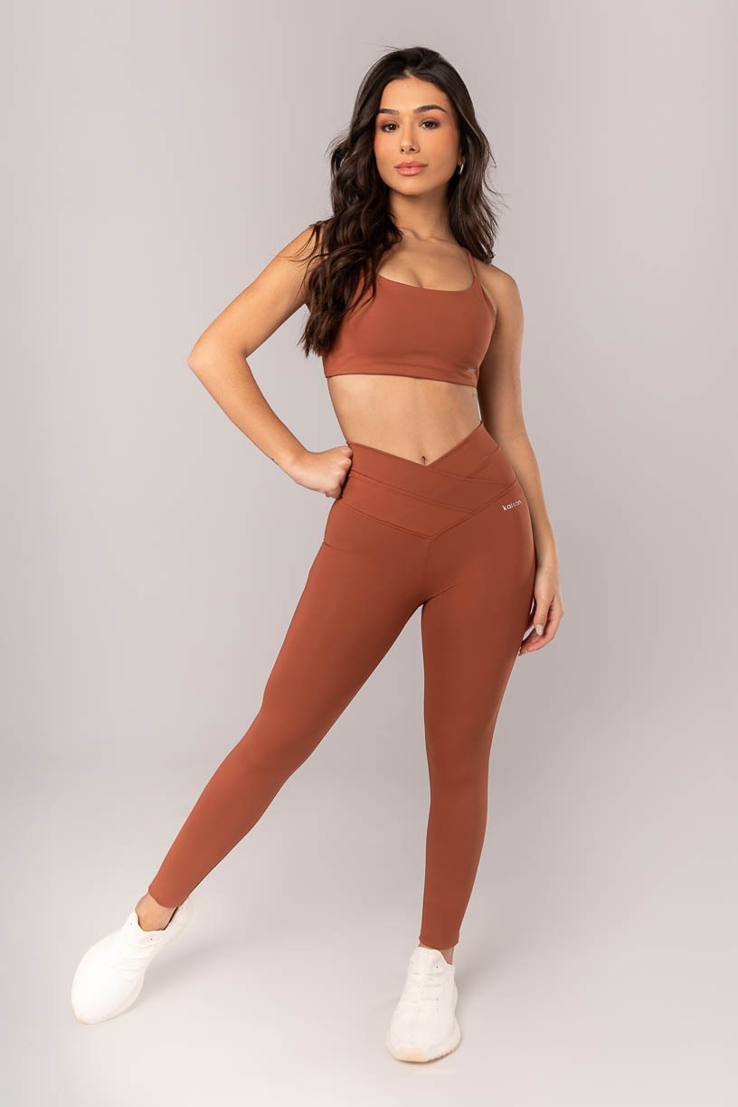 K4042-G_Calca_Legging_com_Cos_Transpassado_Frente_e_Costas_Marrom__Ref:_K4042-G