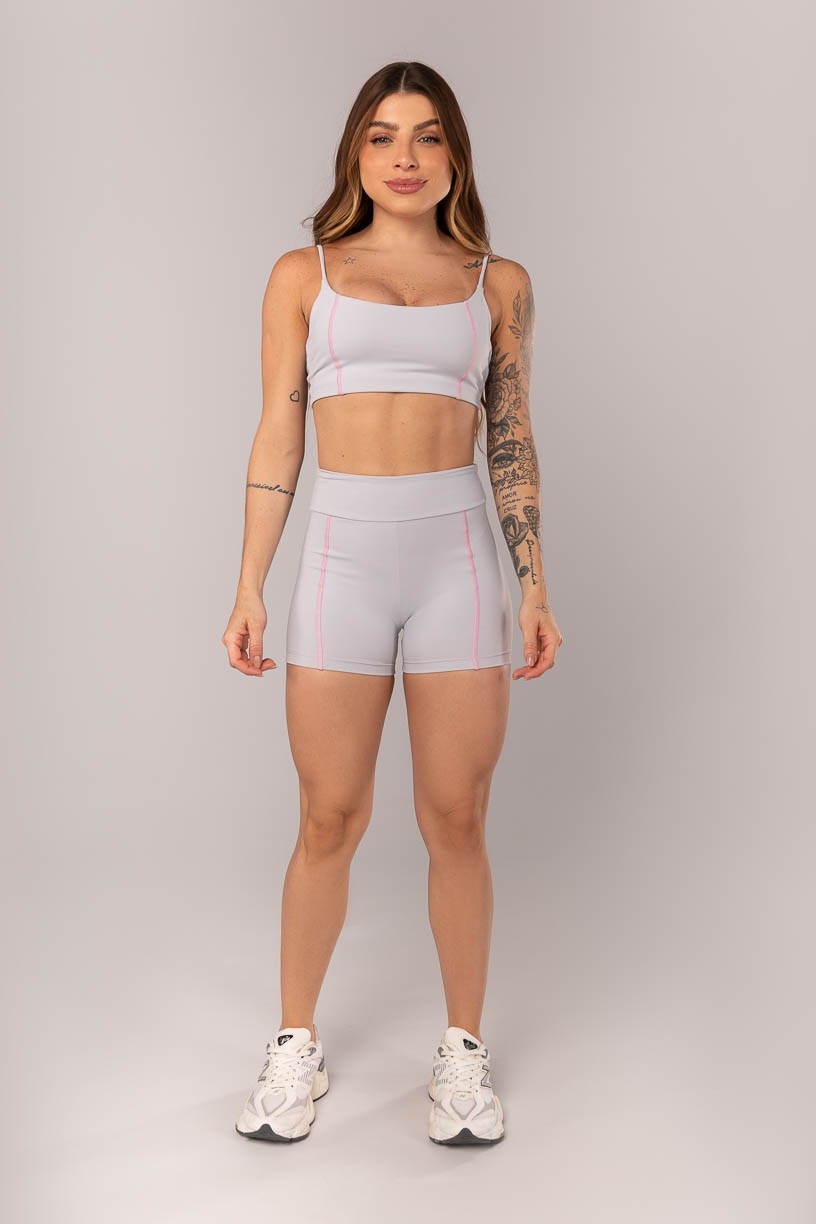 K4016-D_Short_com_Cobertura_Contrastante_Cinza_Claro__Ref:_K4016-D