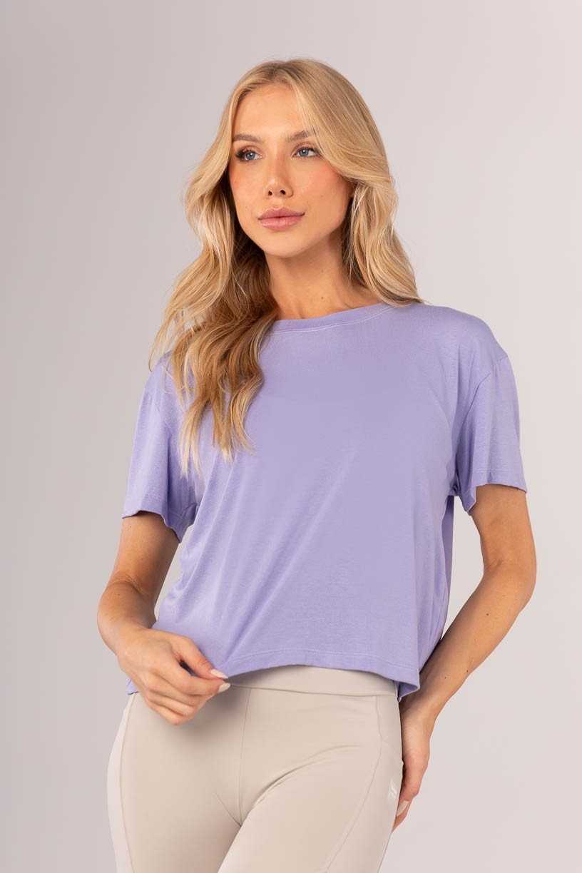 K4377-B_Blusa_com_Abertura_Nas_Costas_Lilas__Ref:_K4377-B