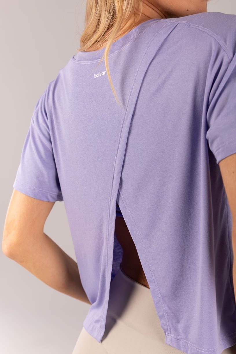 K4377-B_Blusa_com_Abertura_Nas_Costas_Lilas__Ref:_K4377-B