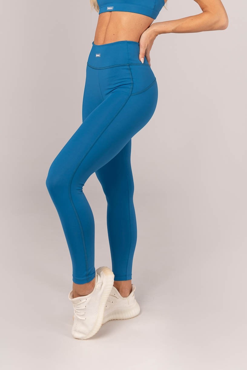 K4352-B_Calca_Legging_com_Recortes_e_Cobertura_Azul__Ref:_K4352-B