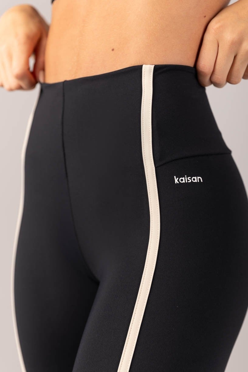 K4355-A_Calca_Legging_com_Chapados_Preto__Bege__Ref:_K4355-A