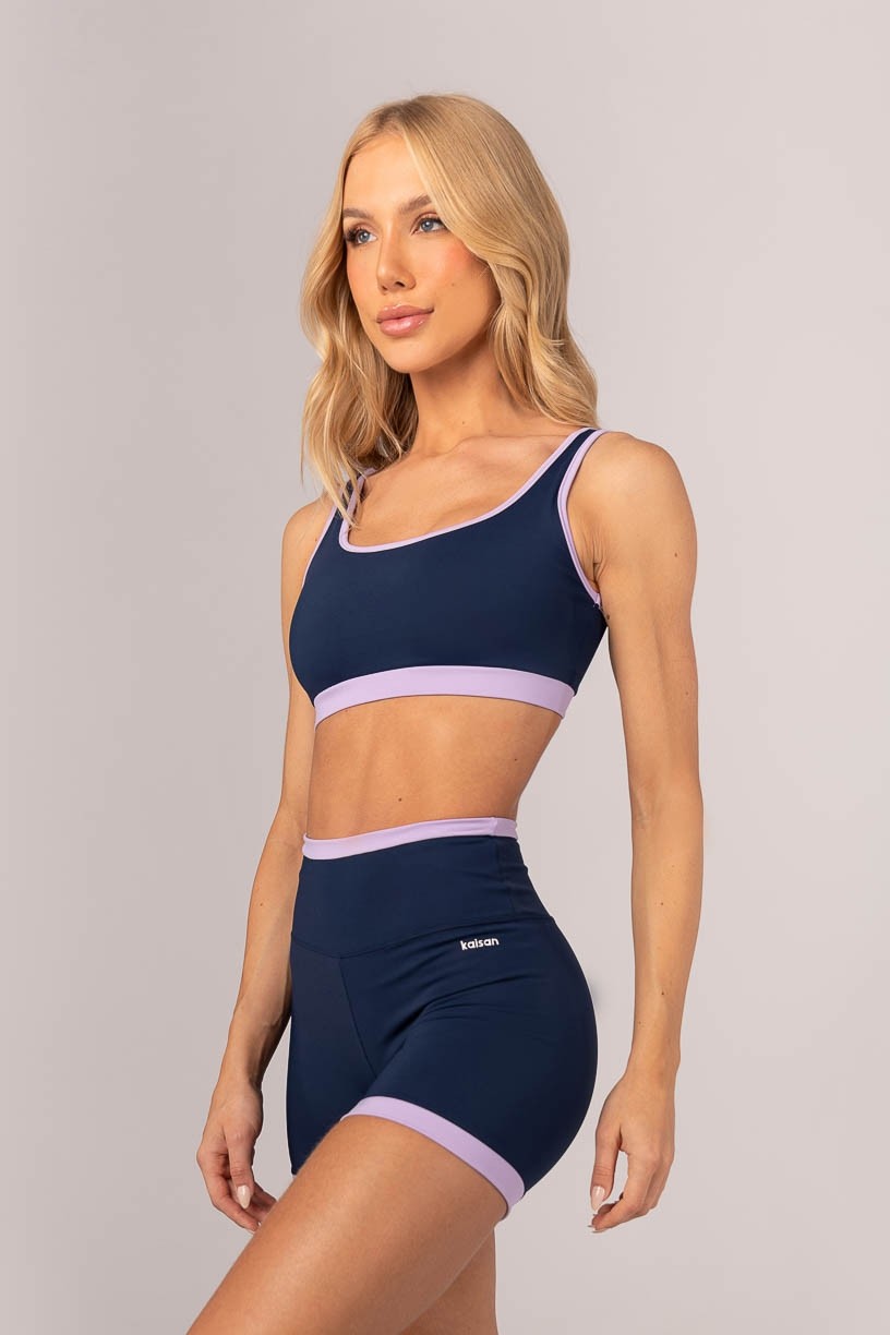 K4365-A_Top_com_Cos_e_Vies_Contrastante_Azul_Marinho__Lilas__Ref:_K4365-A