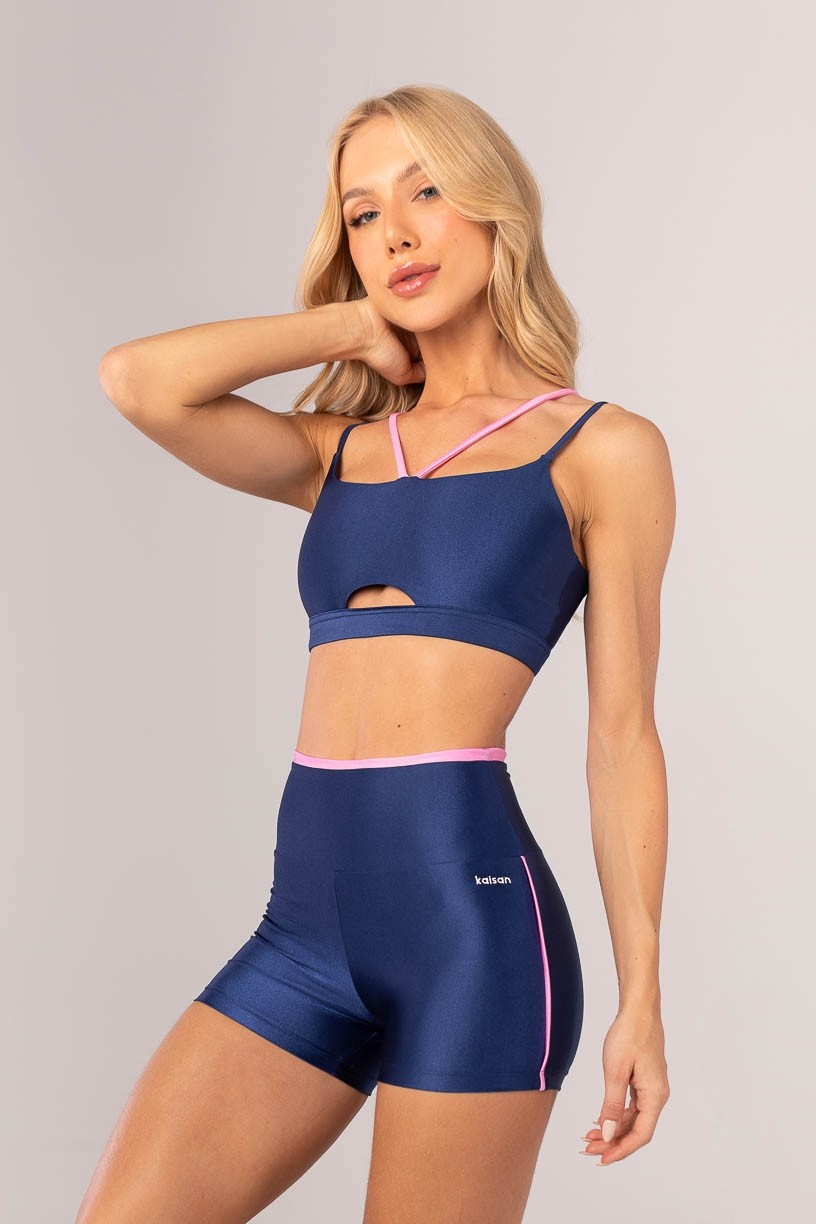 K4370-A_Top_Strappy_com_Abertura_no_Cos_Azul_Marinho__Rosa_Claro__Ref:_K4370-A