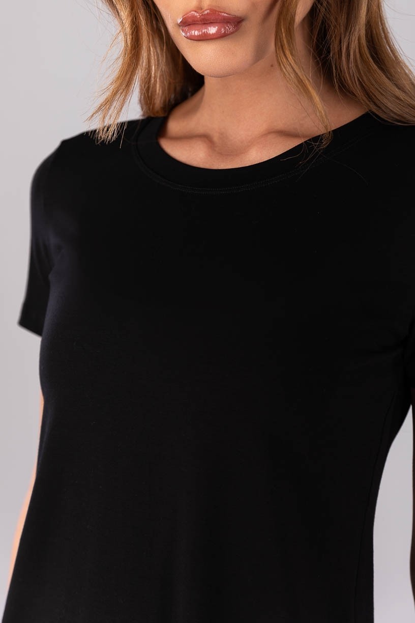 K4410-A_Blusa_com_Fenda_nas_Costas_Preto__Ref:_K4410-A
