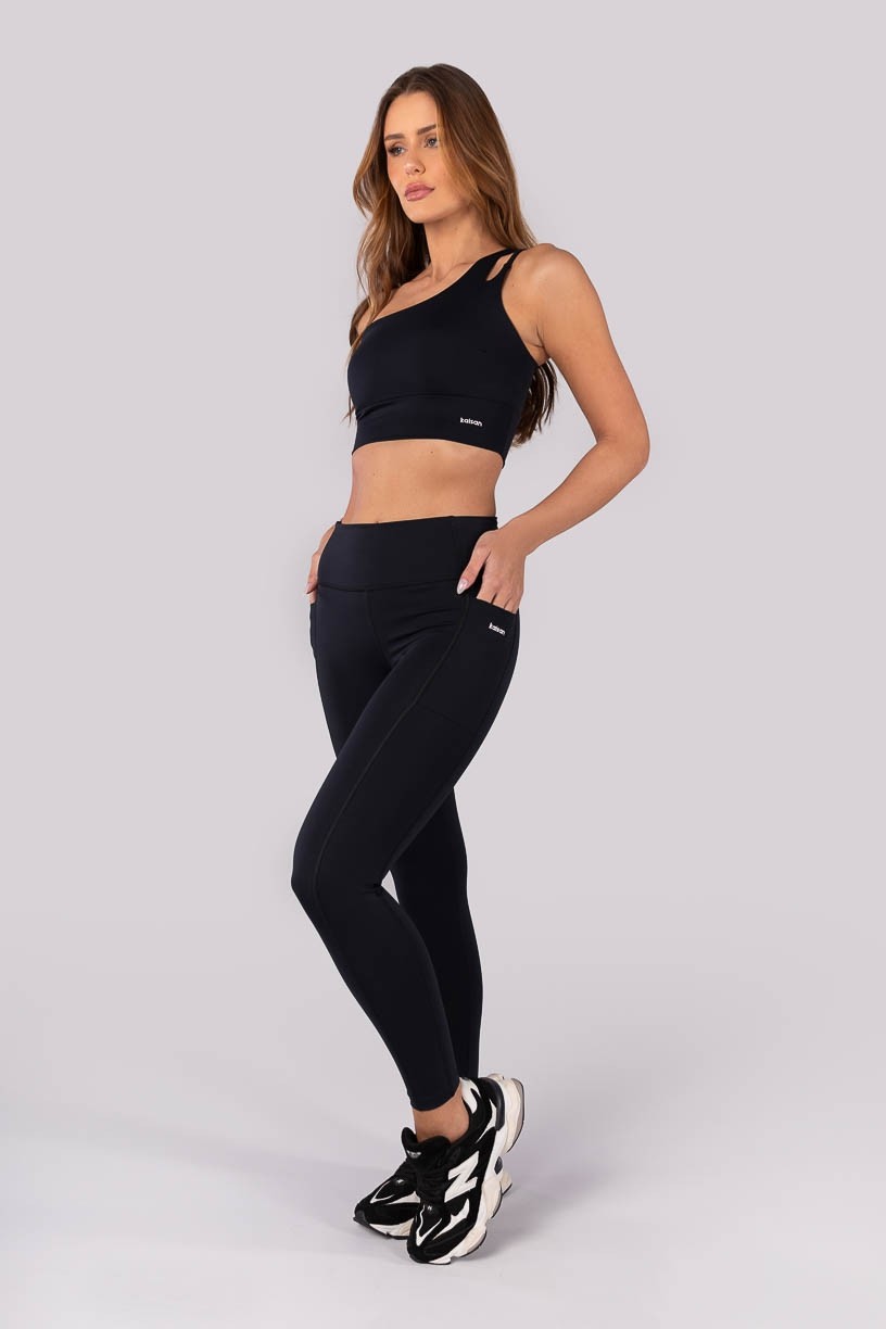 K4381-A_Calca_Legging_com_Bolsos_e_Cobertura_Preto__Ref:_K4381-A