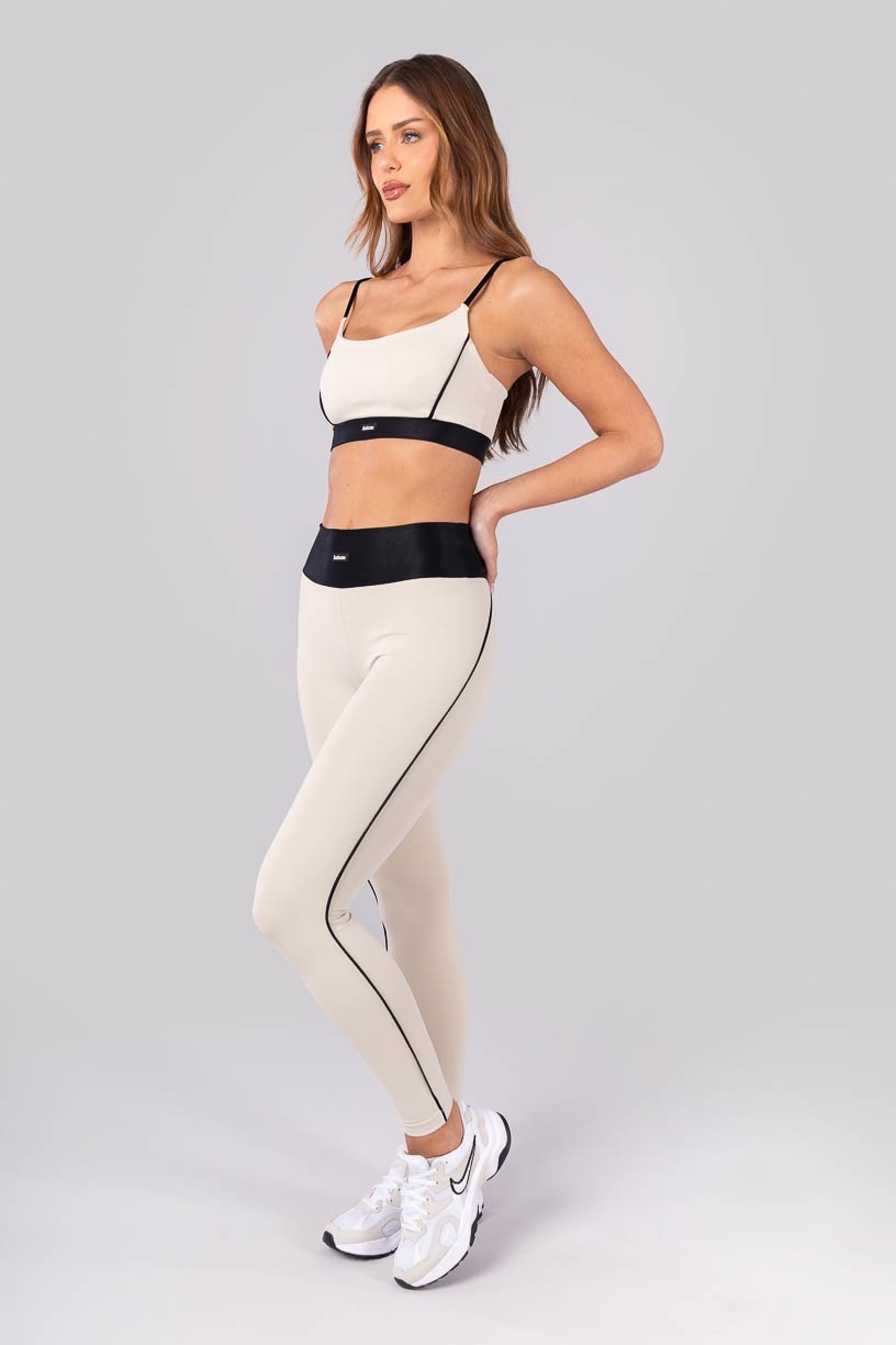 K4393-A_Calca_Legging_com_Cos_e_Vivo_Canelado_Bege__Preto__Ref:_K4393-A
